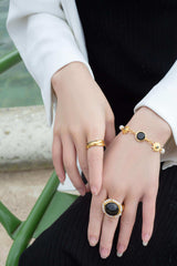 Vitoria Pearl and Black Onyx Bracelet Mamour Paris Jewellery