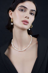 Chloé Pearl Medium Twisted Hoop Earrings Mamour Paris Jewelry Jewellery