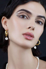 Chloé Pearl Medium Twisted Hoop Earrings Mamour Paris Jewelry Jewellery