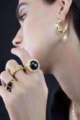 Dawn Black Onyx Gold Signet Ring Mamour Paris Jewelry